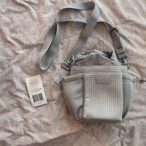 Dagne Dover Sloan Water Bottle Sling Waffle Fog NWT